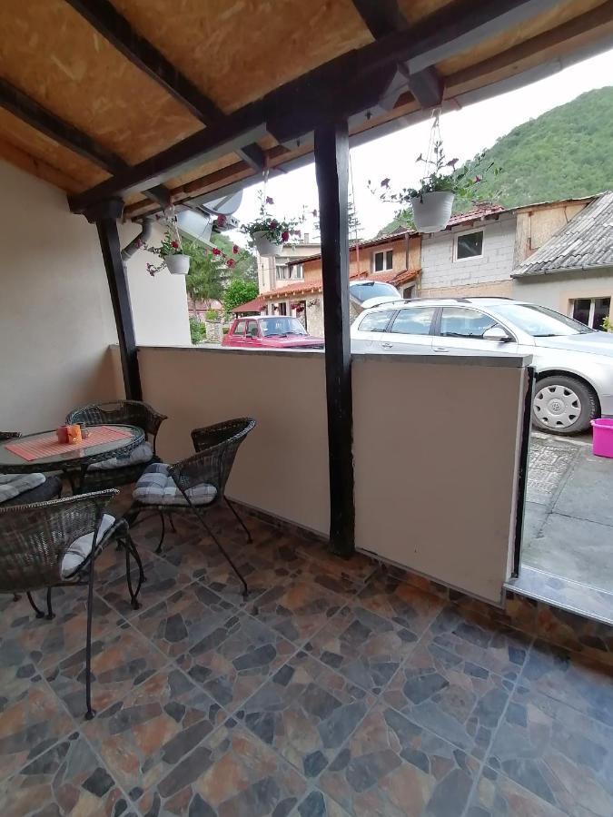 Apartman Ivona Овчар Баня Екстериор снимка